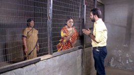 Deivam Thandha Veedu S20E09 Ravi Visits Seeta Full Episode