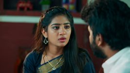 Idhayathai Thirudathey S01E1002 17th February 2022 Full Episode