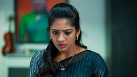 Idhayathai Thirudathey S01E1010 22nd February 2022 Full Episode