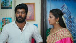 Idhayathai Thirudathey S01E1019 26th February 2022 Full Episode