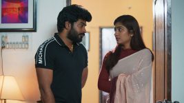 Idhayathai Thirudathey S01E1046 25th March 2022 Full Episode