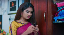 Idhayathai Thirudathey S01E1066 21st April 2022 Full Episode