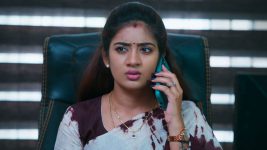 Idhayathai Thirudathey S01E1068 25th April 2022 Full Episode