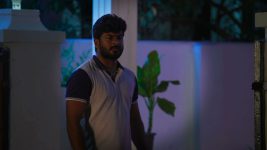 Idhayathai Thirudathey S01E1076 5th May 2022 Full Episode