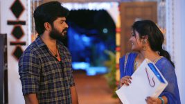 Idhayathai Thirudathey S01E136 16th October 2020 Full Episode