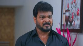 Idhayathai Thirudathey S01E464 28th April 2021 Full Episode