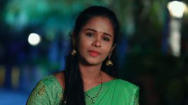 Idhayathai Thirudathey S01E556 16th June 2021 Full Episode