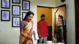 Idhayathai Thirudathey S01E66 10th July 2020 Full Episode