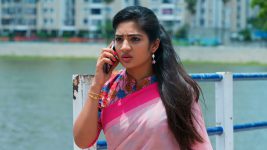 Idhayathai Thirudathey S01E688 7th August 2021 Full Episode