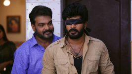 Idhayathai Thirudathey S01E77 27th July 2020 Full Episode