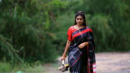 Idhayathai Thirudathey S01E80 30th July 2020 Full Episode