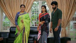 Idhayathai Thirudathey S01E82 3rd August 2020 Full Episode