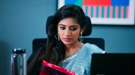 Idhayathai Thirudathey S01E862 17th November 2021 Full Episode