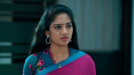 Idhayathai Thirudathey S01E892 8th December 2021 Full Episode