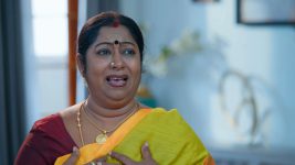 Idhayathai Thirudathey S01E899 13th December 2021 Full Episode