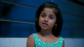 Idhayathai Thirudathey S01E950 18th January 2022 Full Episode