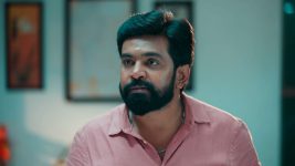 Idhayathai Thirudathey S01E961 24th January 2022 Full Episode