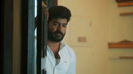 Idhayathai Thirudathey S01E983 5th February 2022 Full Episode