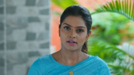 Idhayathai Thirudathey S01E987 8th February 2022 Full Episode