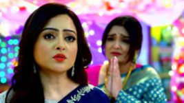 Jagadhatri S01 E90 27th November 2022