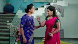 Karthika Deepam S01 E1523 Soundarya Confronts Mounitha