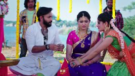 Krishna Mukunda Murari S01 E25 Krishna Feels Pressurised