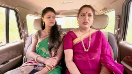 Lakshmi Baramma S01E1038 15th June 2016 Full Episode