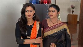 Lakshmi Baramma S01E677 18th April 2015 Full Episode