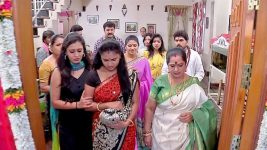 Lakshmi Baramma S01E940 22nd February 2016 Full Episode