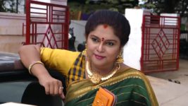 Lakshmi Kalyanam (Star Maa) S05E432 Rajeshwari Mocks Kalyan Full Episode