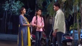 Lek Mazhi Ladki S14E111 Meera Questions Vijay Full Episode