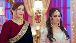 Naagin (Colors tv) S03 E61 Can Bela stop Sumitra?