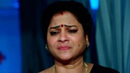 No 1 Kodalu S01E664 18th April 2022 Full Episode