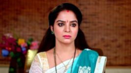 Oohalu Gusagusalade S01E253 28th February 2022 Full Episode