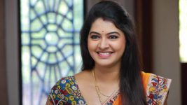 Saravanan Meenatchi S18E372 Meenatchi, Muthazhagu Join Hands Full Episode