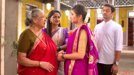 Thikpyanchi Rangoli S01 E385 The Kanitkars Get Emotional