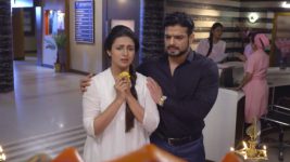 Yeh Hai Mohabbatein S43E139 Ishita, Raman Pray for Roshni Full Episode