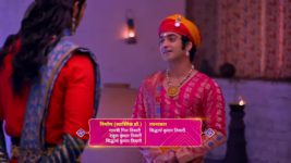 Radha Krishn S04 E486 Srinivas Helps Bhargavi