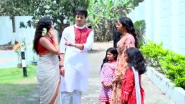 Anurager Chhowa S01 E296 Deepa Surprises Urmi