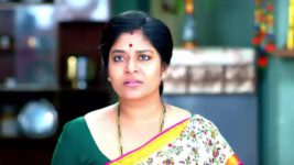 Brahma Mudi S01 E15 Kavya in a Tight Spot