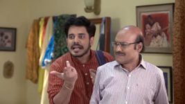 Nayika No 1 S01 E17 Shila listens to the surprise