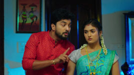 Pallakilo Pellikuturu S01 E158 Abhiram, Sasirekha Join Hands