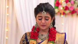 Eeramaana Rojaave S02 E339 Priya Feels Disappointed