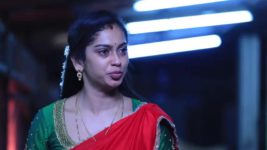 Eeramaana Rojaave S02 E342 Priya Stays Stubborn