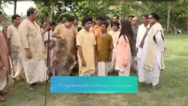 Kamala O Sreeman Prithwiraj S01 E73 Phonibhusan Saves Manik, Kamala