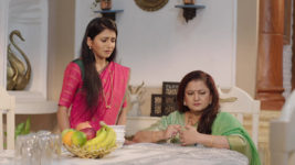 Tharala Tar Mag S01 E144 Sayali Apologises to Kalpana