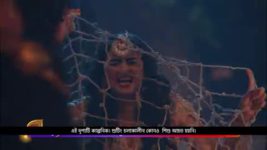 Naagin (Colors Bangla) S06 E236 Prarthana tries to save Meher