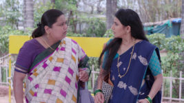 Tharala Tar Mag S01 E180 A Shocker for Kusum, Sayali