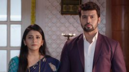 Tharala Tar Mag S01 E185 Arjun Brings Sayali Home