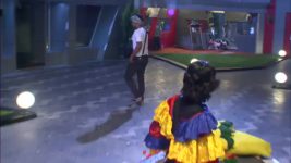 Bigg Boss (Colors tv) S06 E03 Navjot and Rajev talk about Delnaaz